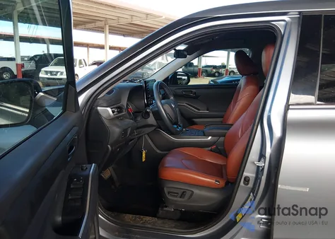 2021 Toyota Highlander Le from USA, damaged, VIN 5TDBZRBHXMS149783